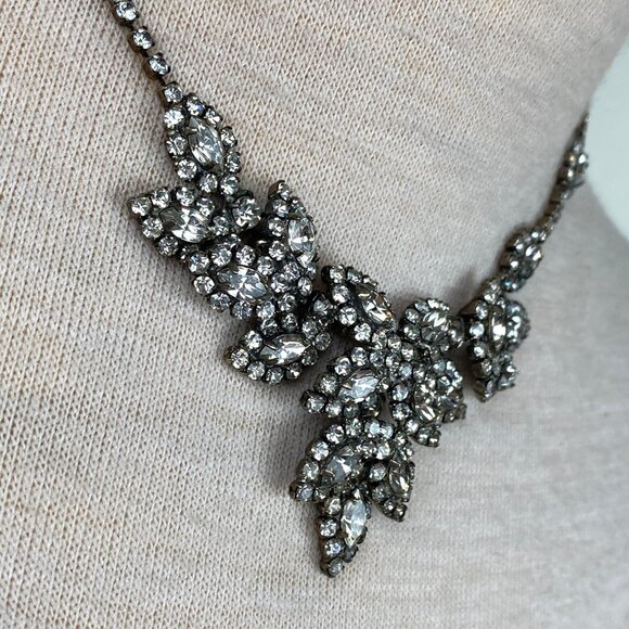 Vintage 40s Prong Set Rhinestone Demi Parure 3 Pc Necklace & Brooch Set - Picture 4 of 14